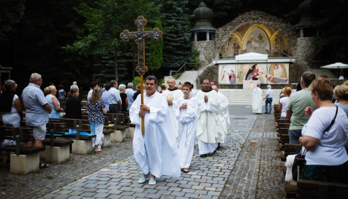 HIRDETÉS  Évközi XIV. vasárnap, 2025. július 6.