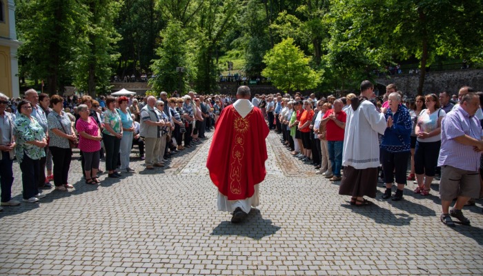 ​​​​​​​Mennybemenetel vasárnapja, 2025. június 1.
